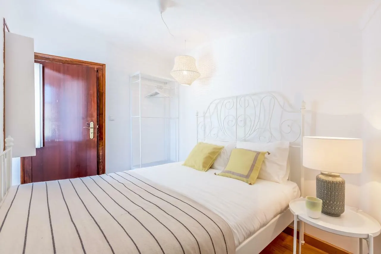 Light Filled Typical Apartment At Alfama, By Timecooler Lissabon 0*,  Portugal