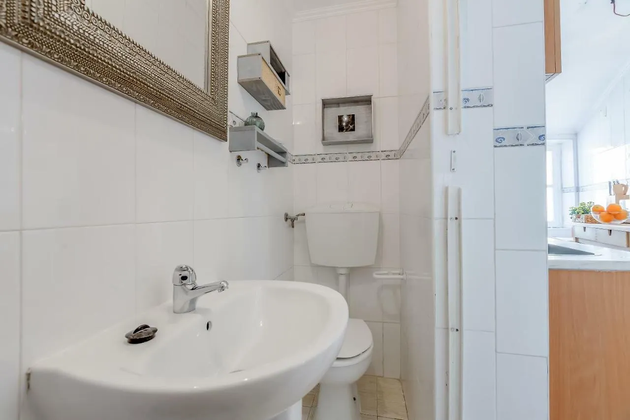 Light Filled Typical Apartment At Alfama, By Timecooler Lissabon